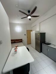 Sims Avenue (D14), Apartment #561613641